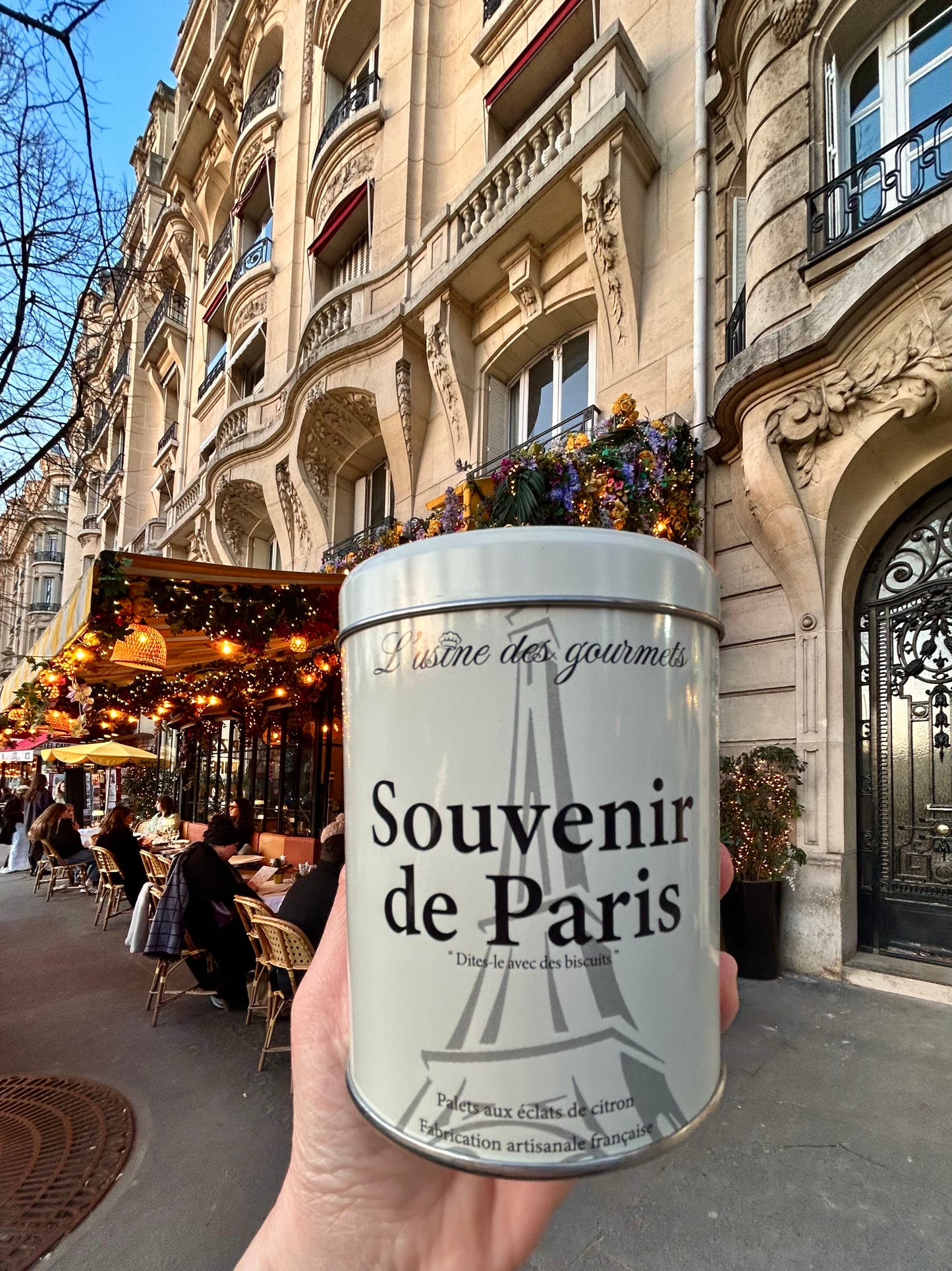 Boîte de biscuits "Souvenir de Paris"